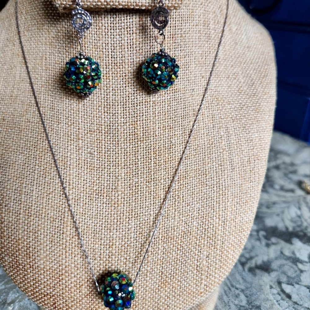 NWT Handmade Sterling Silver .925 Green Crystal Necklace w/Earrings - Picture 1 of 3